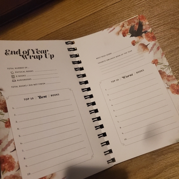 Owlcrate Magical Monthly Reading Planner book - Picture 10 of 12